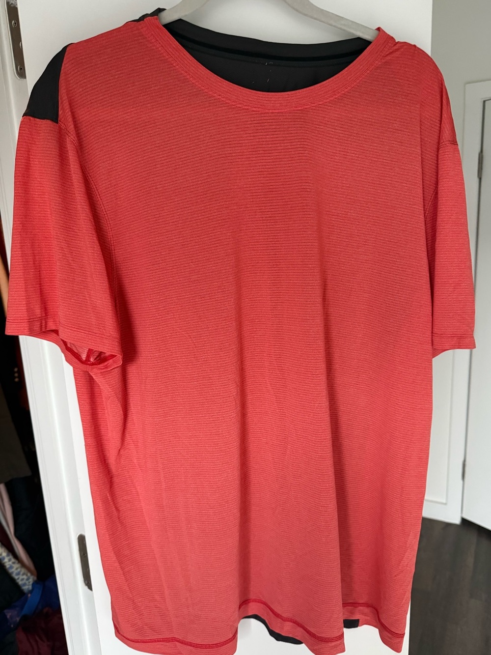 lululemon athletica Men's Coral Short-Sleeve Crew Tee with Grey Shoulder Panel